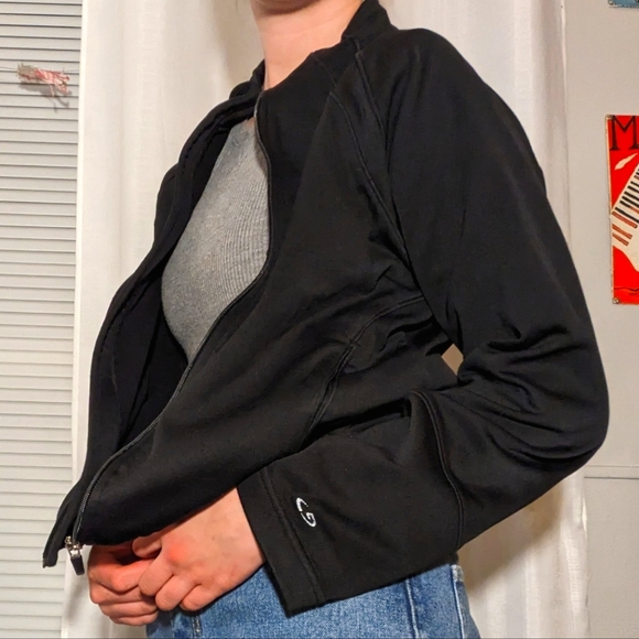 Jacket - Picture 2 of 5